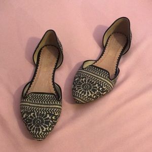 Cute Black and Tan flats!